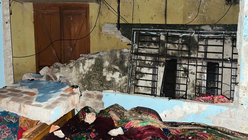 ধামরাইয়ে বিস্ফোরণ গ্যাস লিকেজ থেকেই, দম্পতি দগ্ধ